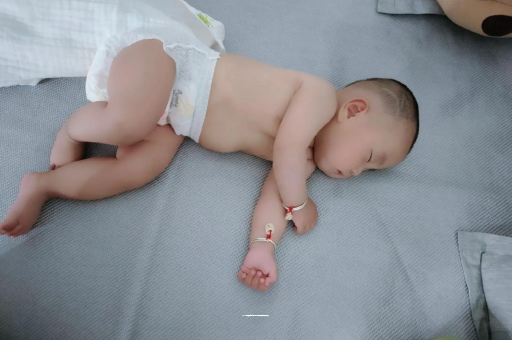 福建宝宝口水多怎么回事